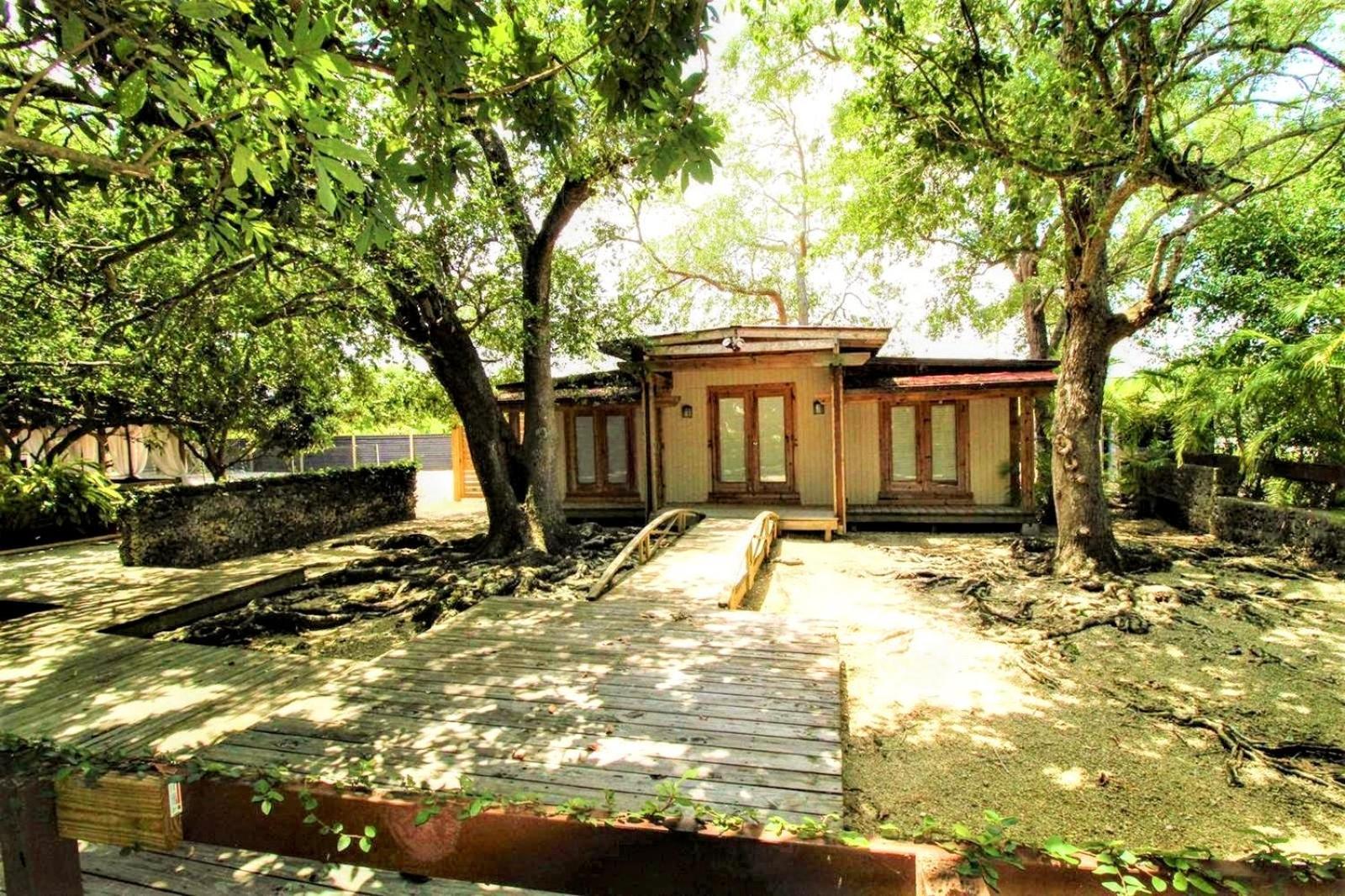 Serene Bird Tiny House Retreat In Japanese Garden Villa Homestead Exterior photo