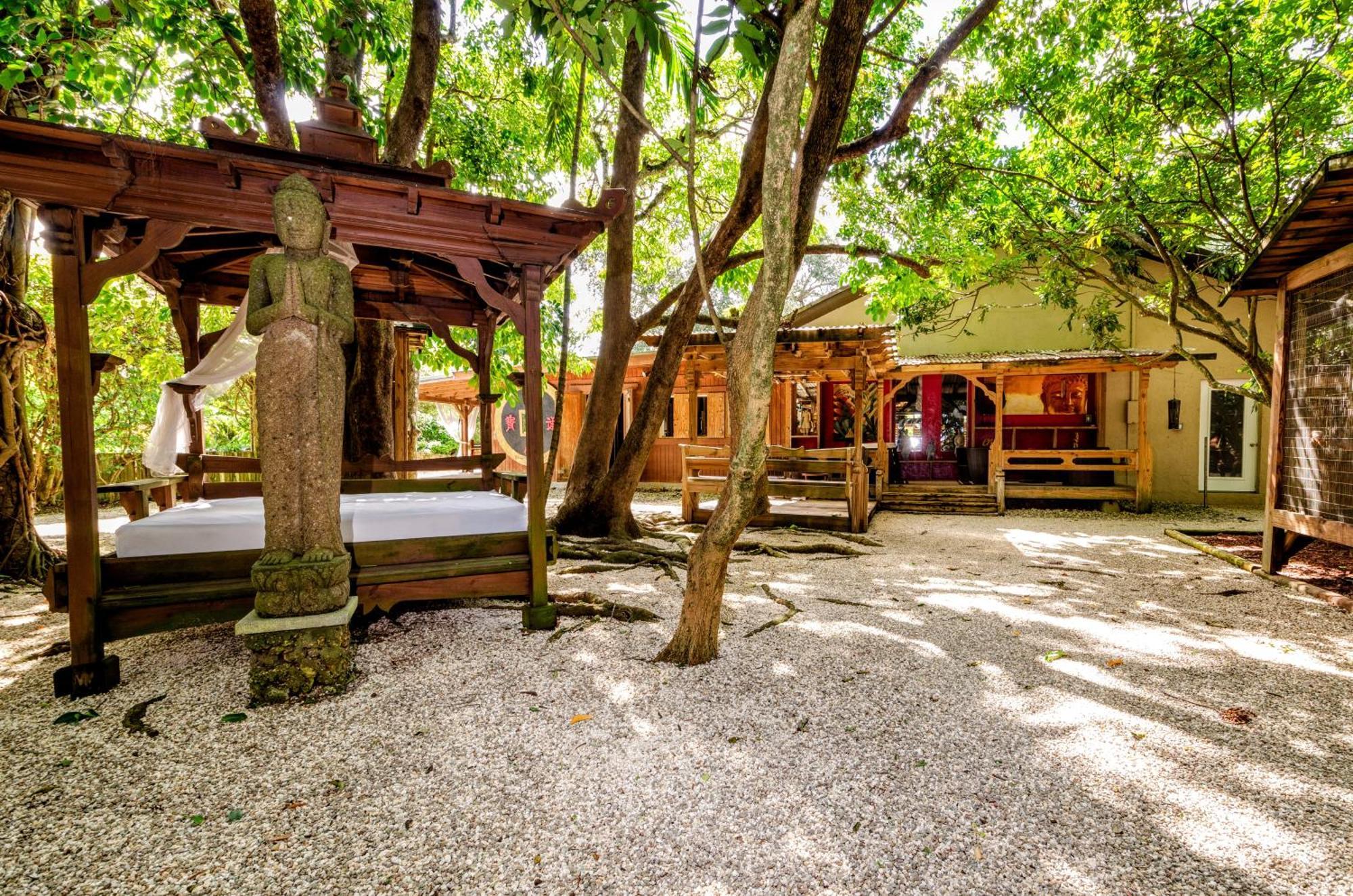 Serene Bird Tiny House Retreat In Japanese Garden Villa Homestead Exterior photo